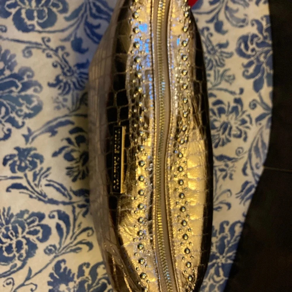 Vince Camuto rose gold travel bag / large clutch - Picture 4 of 8